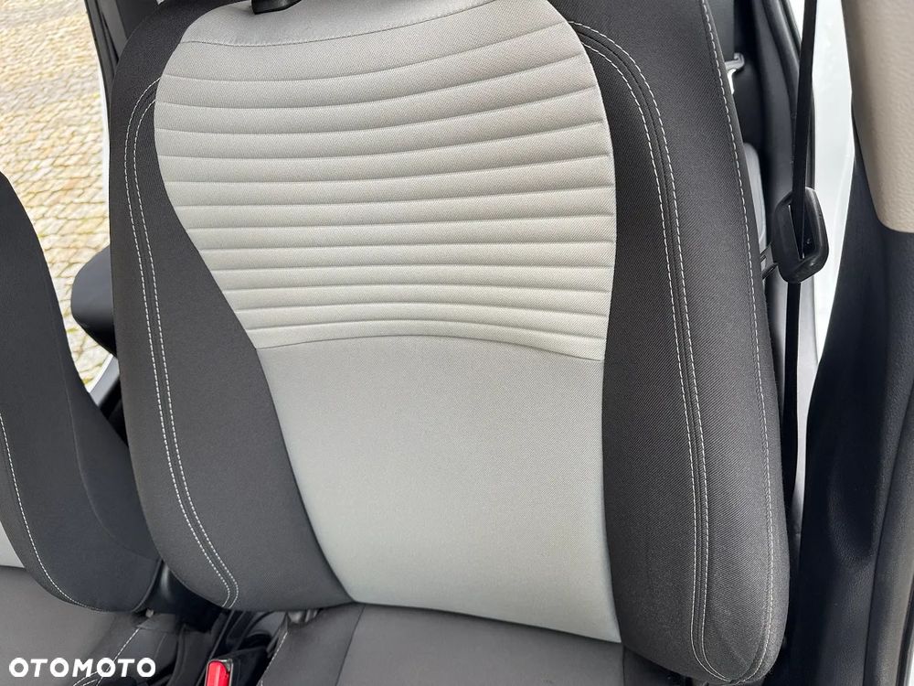 Toyota Yaris - 20