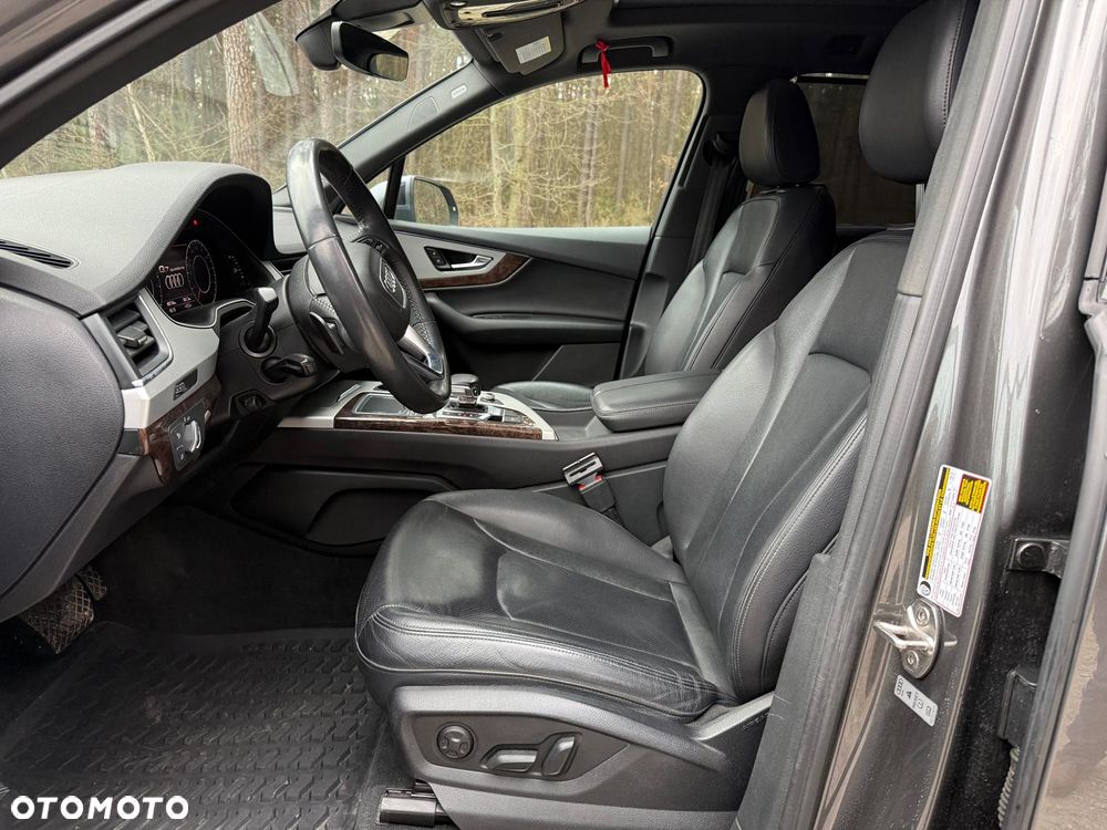 Audi Q7 - 14