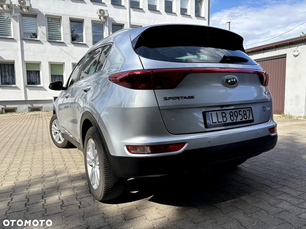 Kia Sportage 1.7 CRDI 2WD ISG Dream-Team Edition - 8