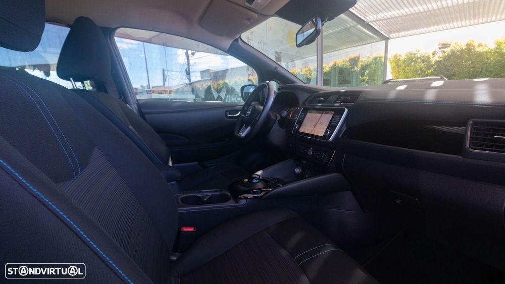 Nissan Leaf N-Connecta - 12
