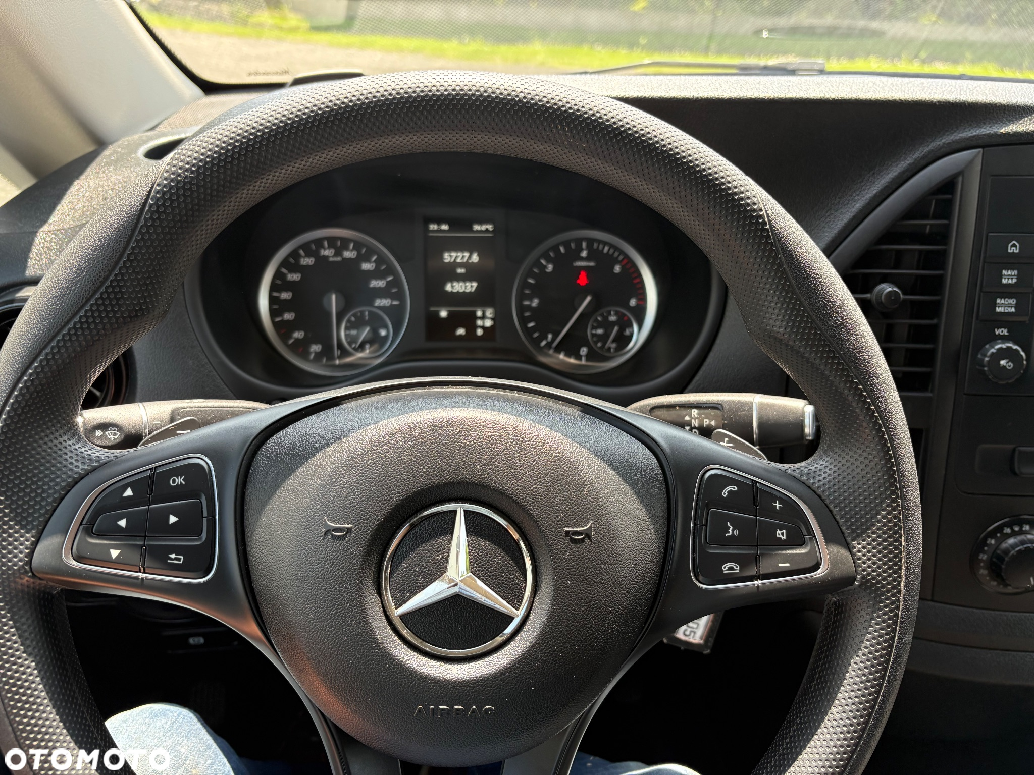 Mercedes-Benz Vito - 22