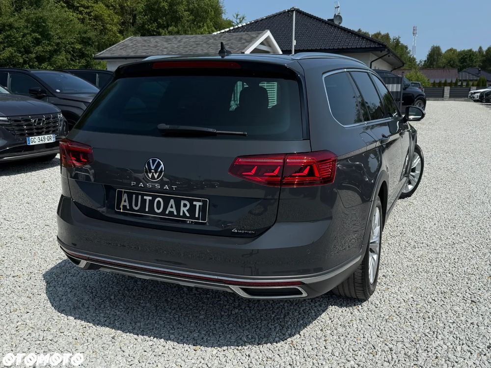 Volkswagen Passat Alltrack 2.0 TDI SCR DSG 4Motion - 13