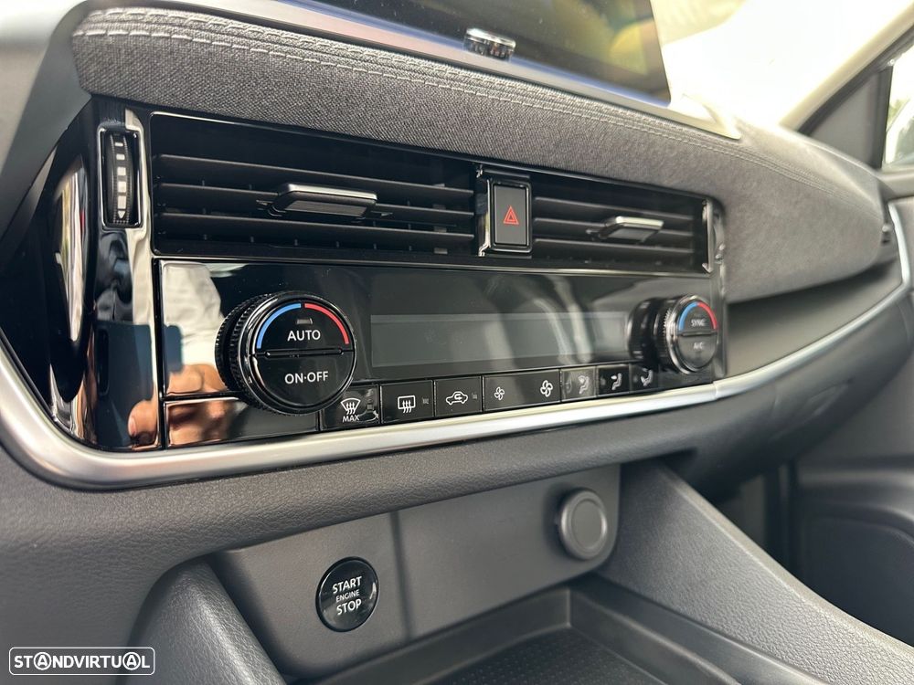 Nissan Qashqai 1.3 DIG-T Engage - 12