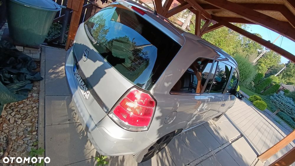 Opel Zafira 1.8 Enjoy - 20