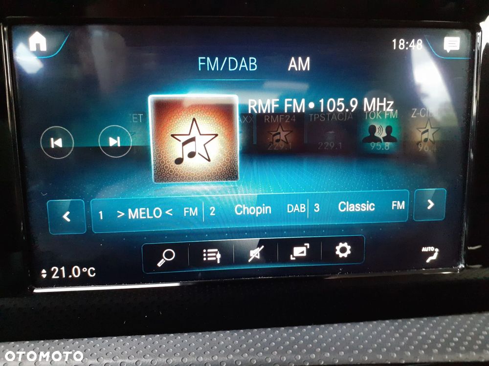 Mercedes-Benz CLA 180 AMG Line - 26