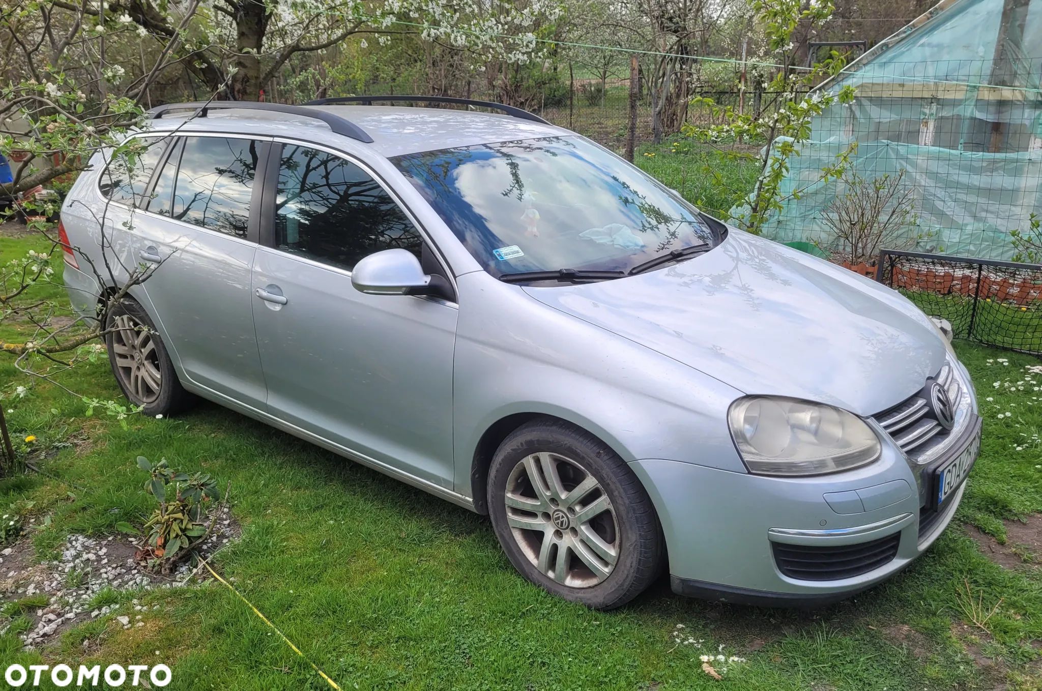 Volkswagen Golf 2.0 TDI DPF BlueMotion Technology DSG Comfortline - 1