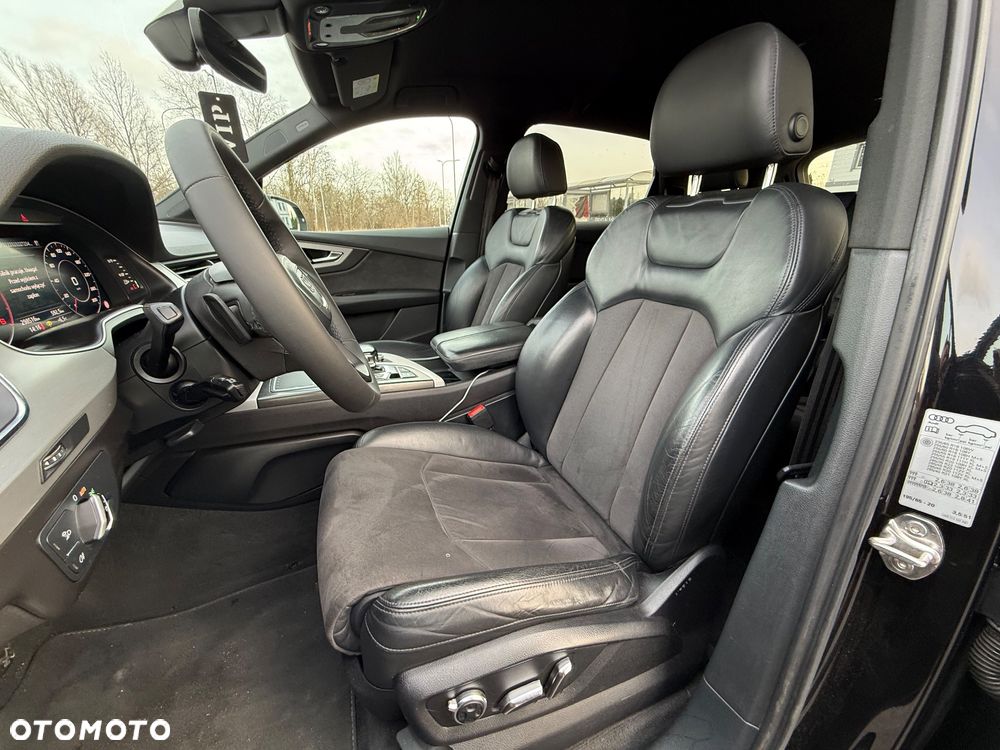 Audi Q7 - 12