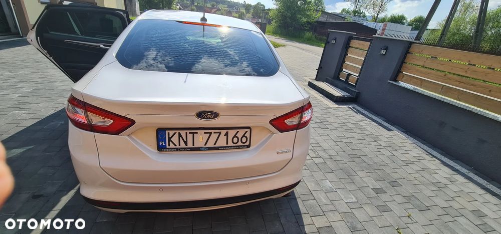 Ford Fusion - 8