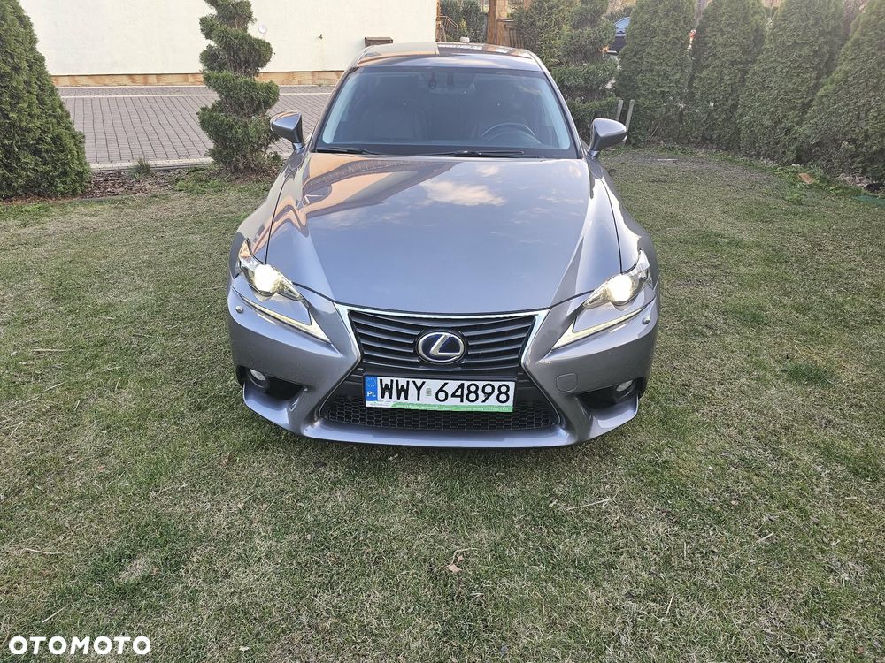 Lexus IS 300h Comfort - 1