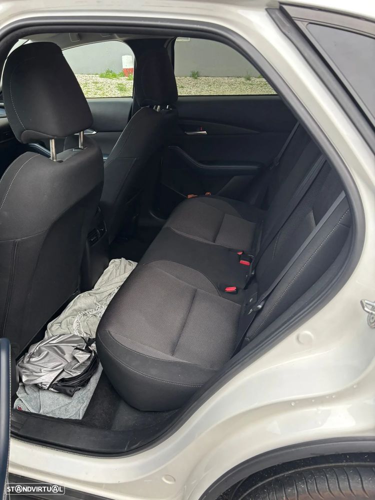 Mazda CX-30 2.0 e-Skyactiv-G Exclusive-line AT - 10