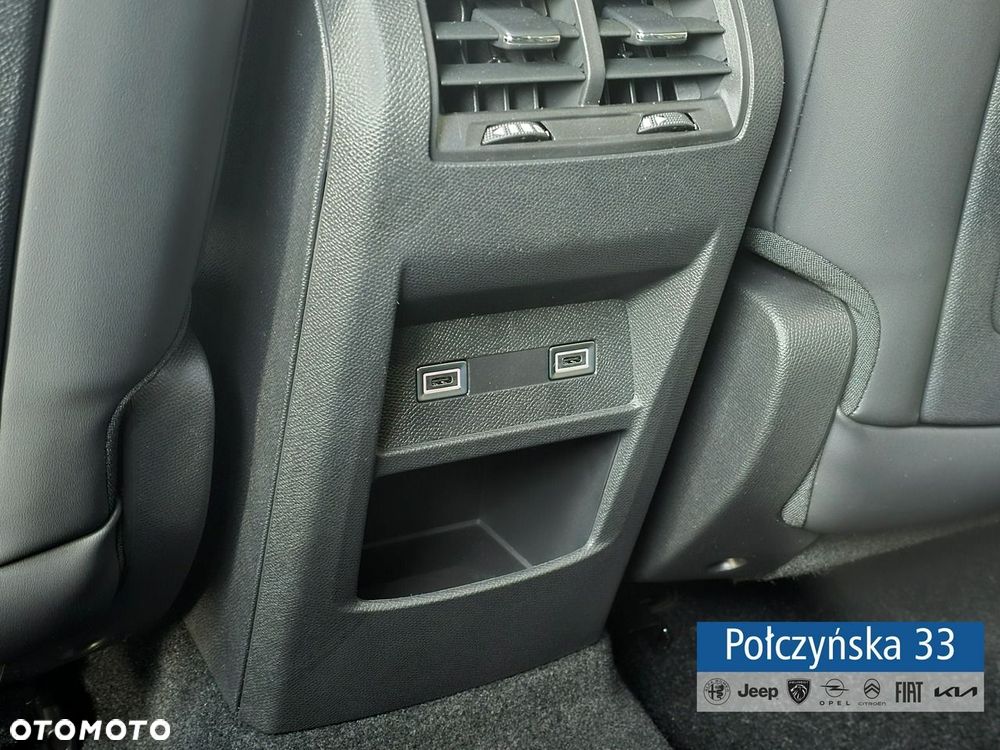 Peugeot 408 - 19