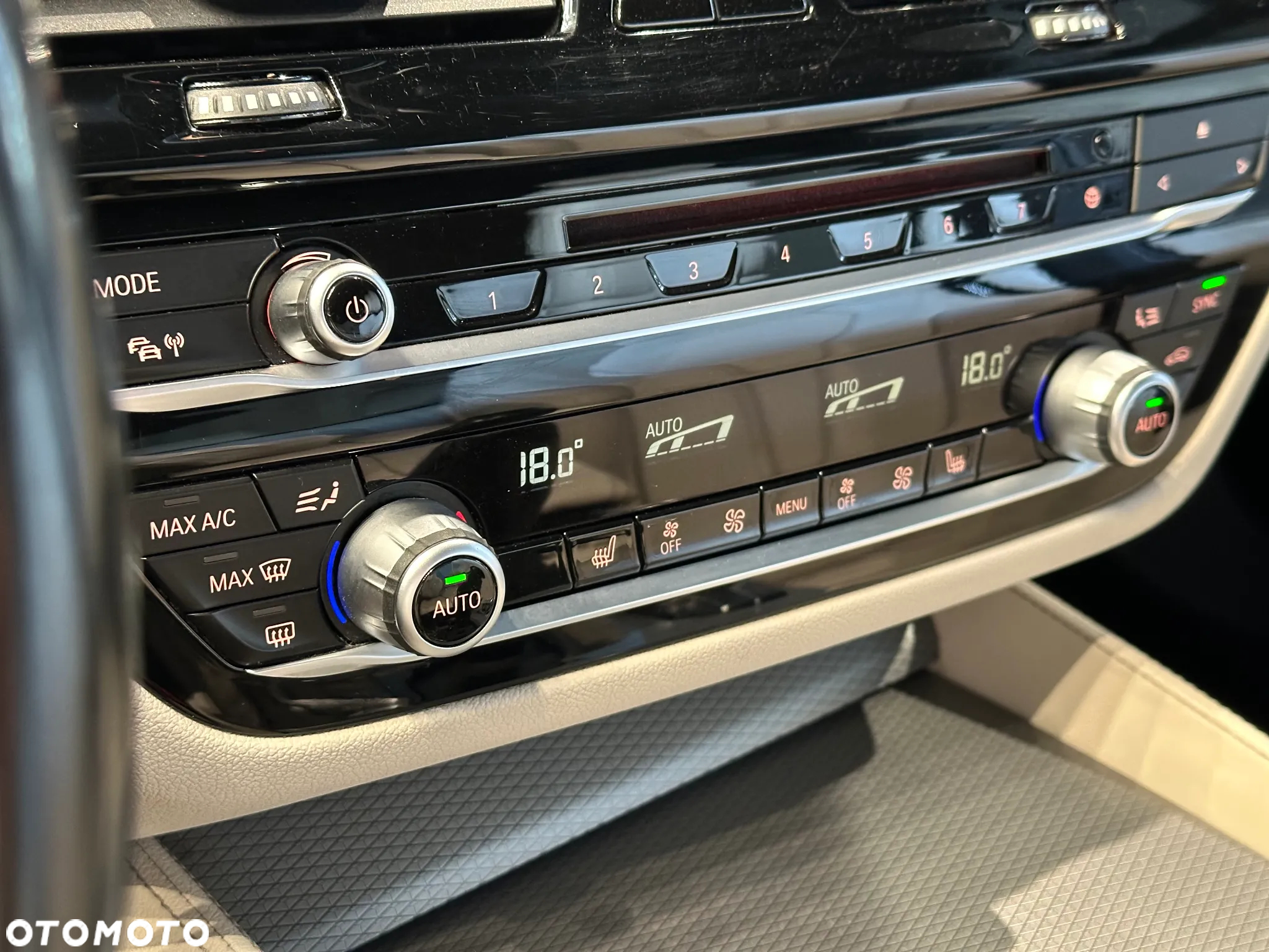 BMW Seria 5 520d M Sport - 15