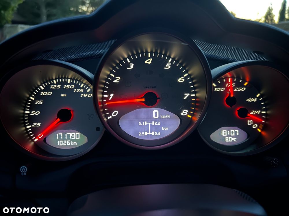 Porsche Cayman S - 22