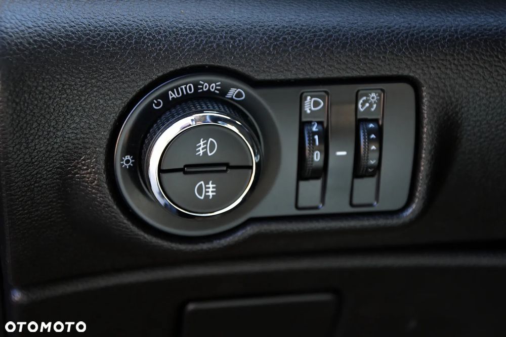 Opel Astra 1.4 T Cosmo EU6 - 18