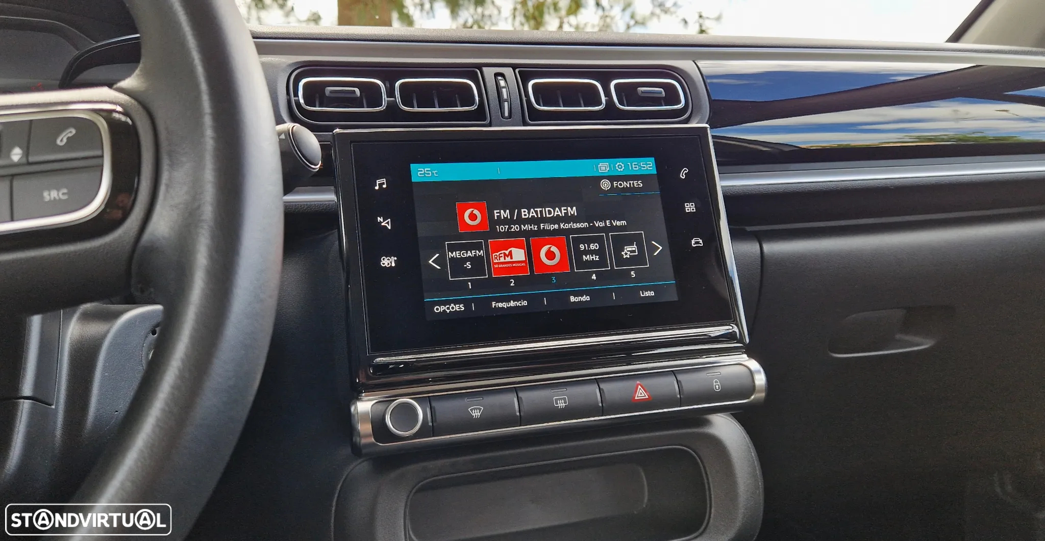 Citroën C3 1.2 PureTech Shine - 12