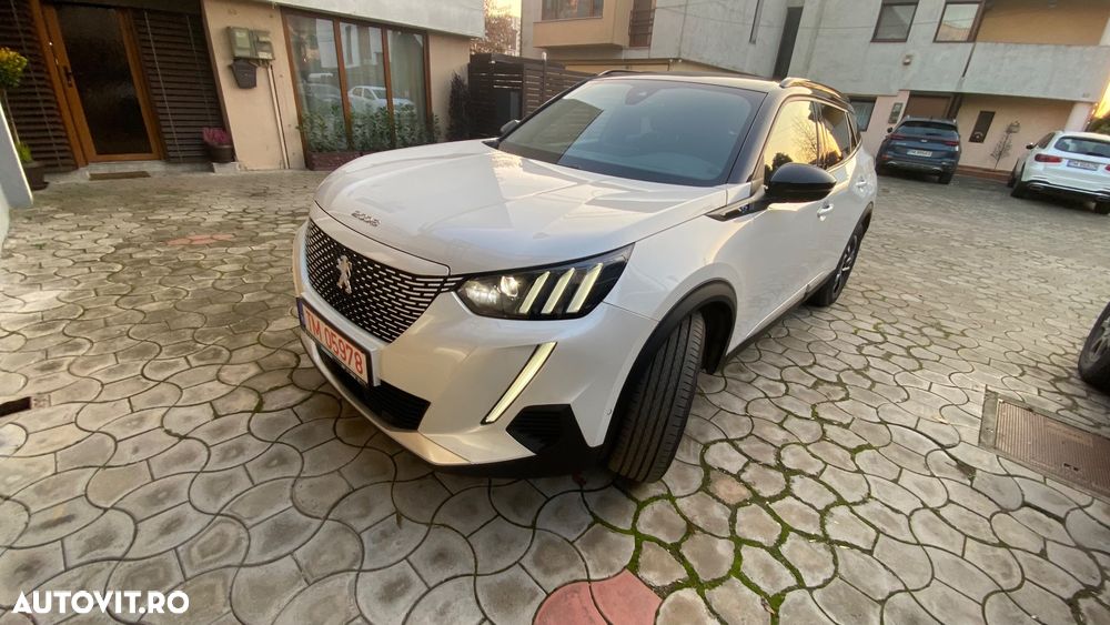 Peugeot 2008 e-2008 50 kWh GT - 8