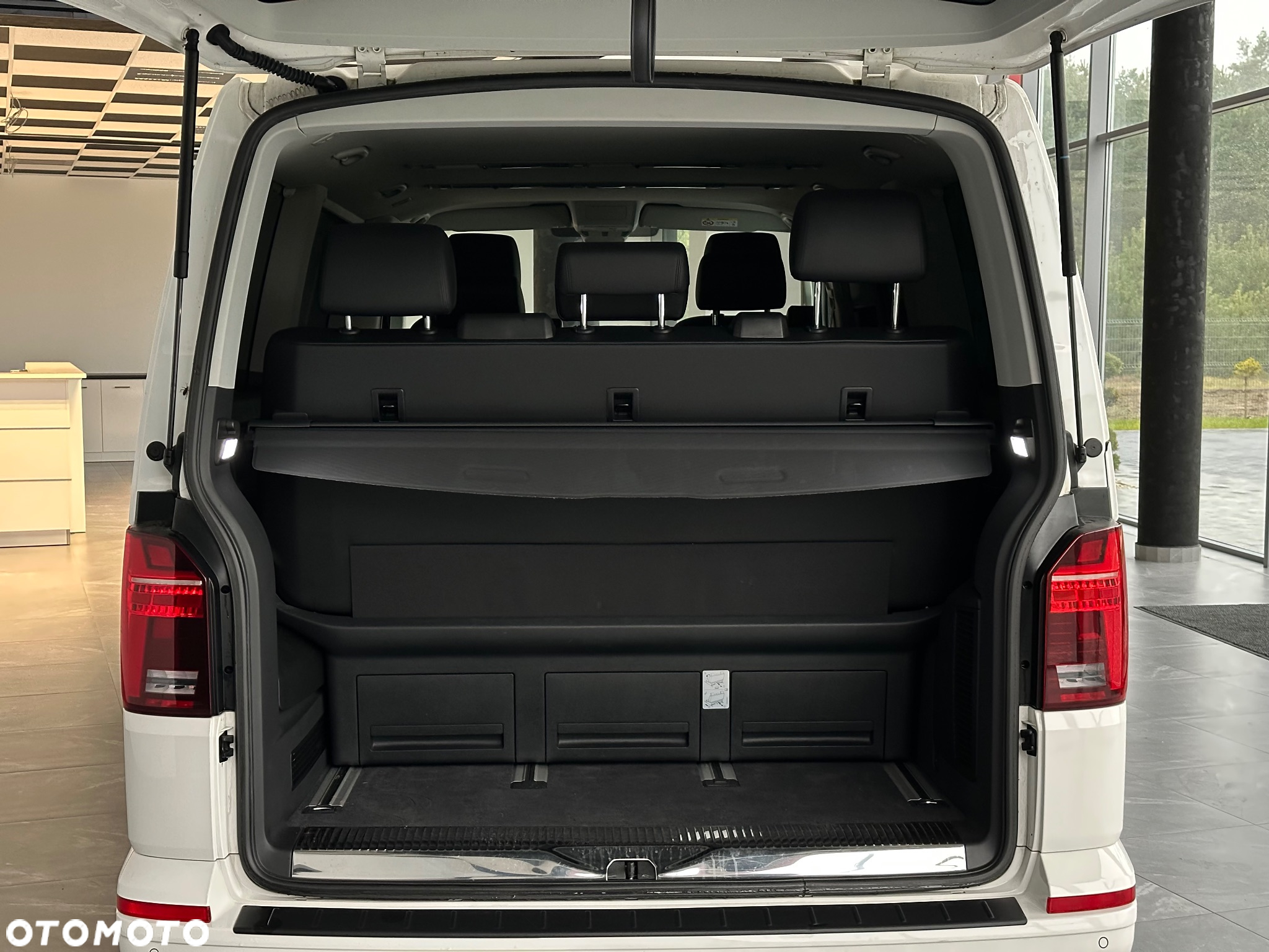 Volkswagen Multivan 2.0 TDI L1 Generation SIX DSG - 21
