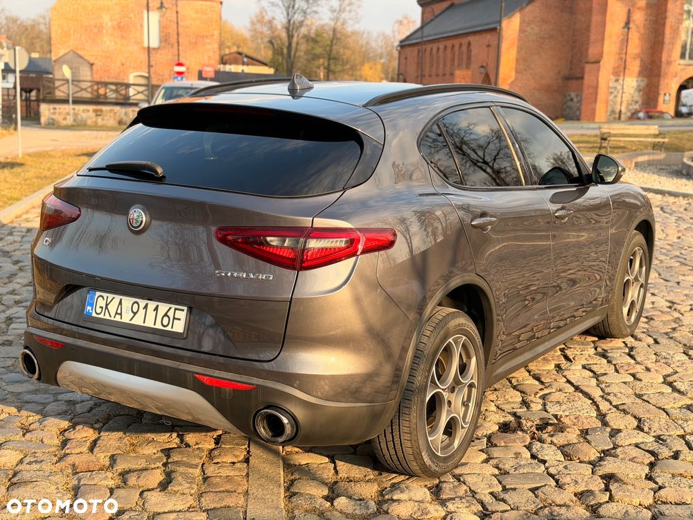 Alfa Romeo Stelvio 2.0 Turbo First Edition Q4 - 13