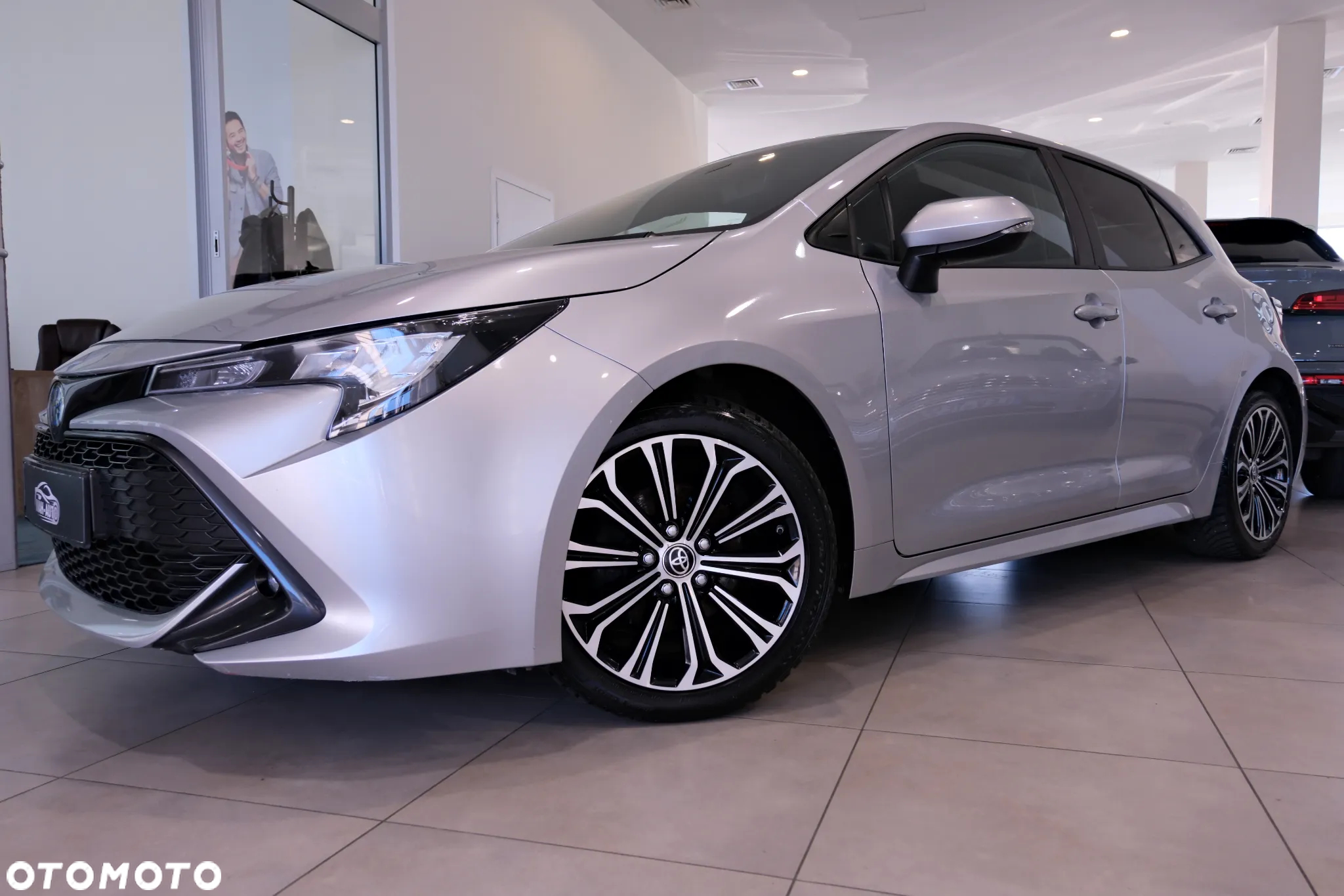 Toyota Corolla 1.8 Hybrid Active - 22