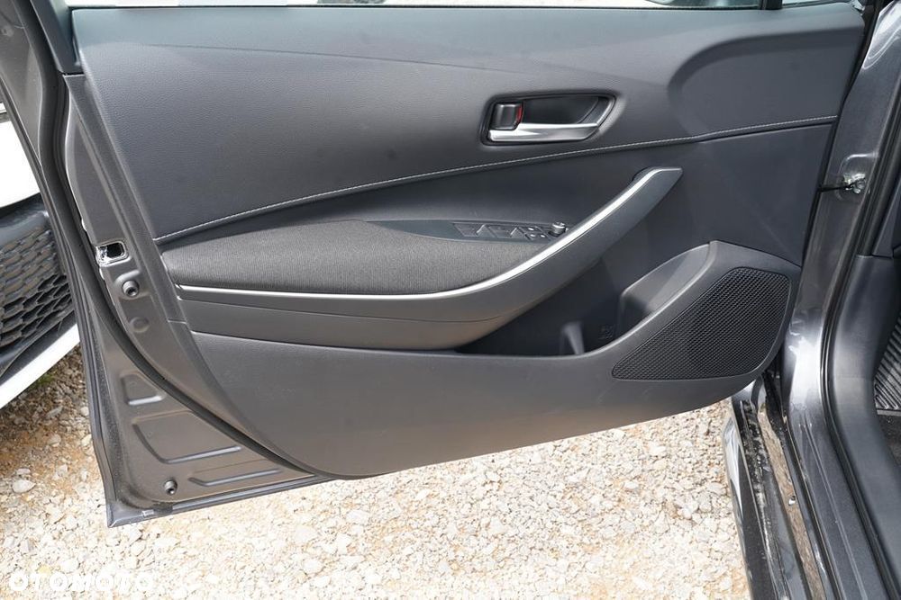 Toyota Corolla 1.8 Hybrid Comfort - 12