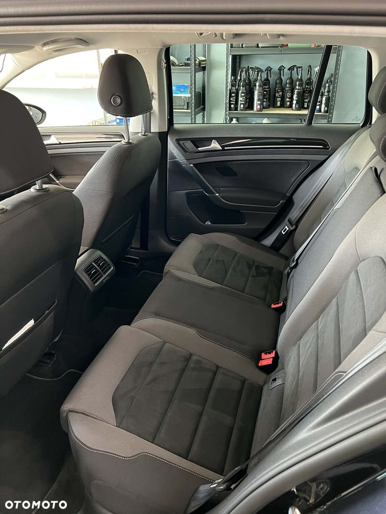 Volkswagen Golf Variant 1.5 TSI BMT Evo Highline DSG - 11