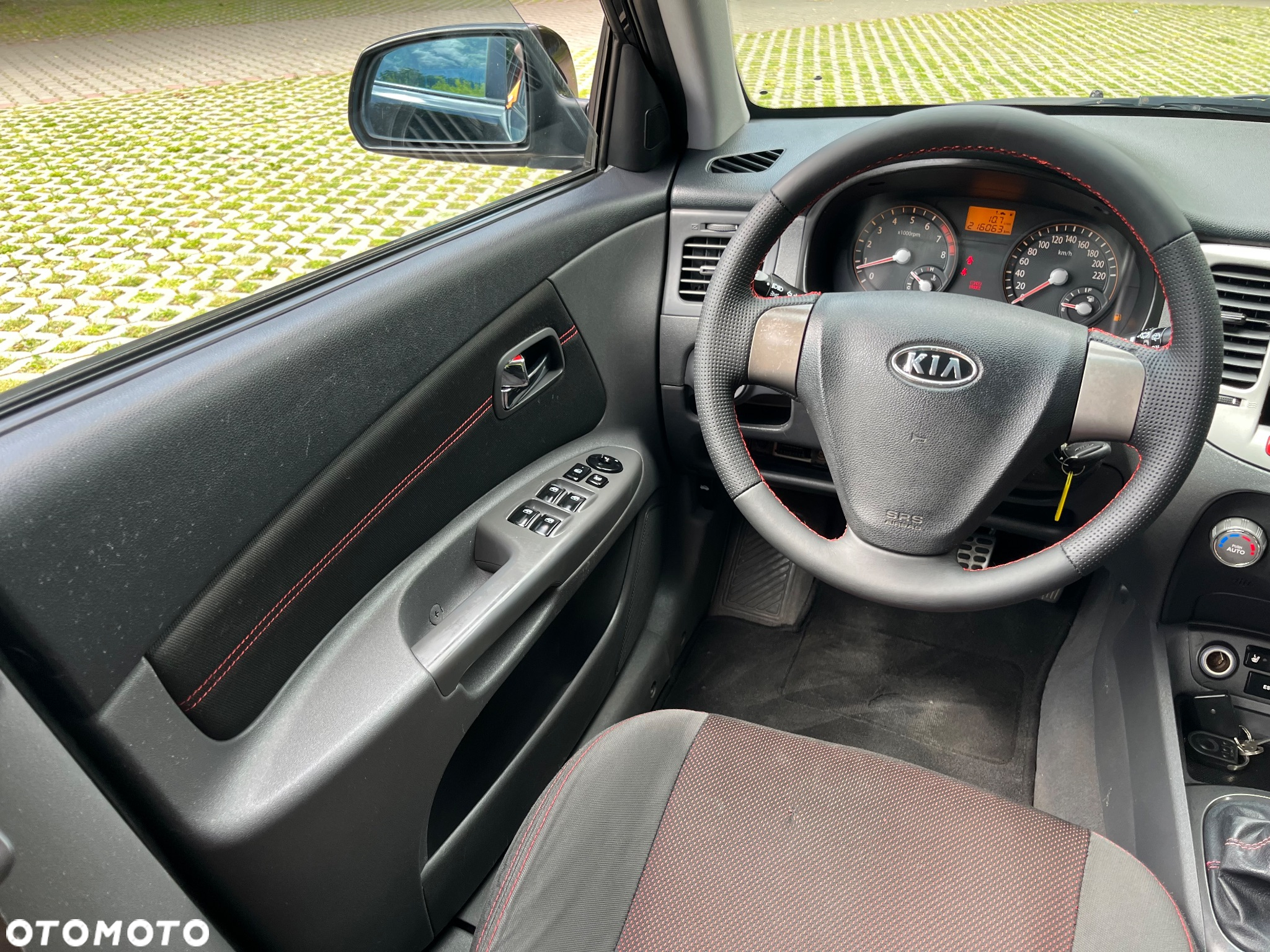 Kia Rio - 15