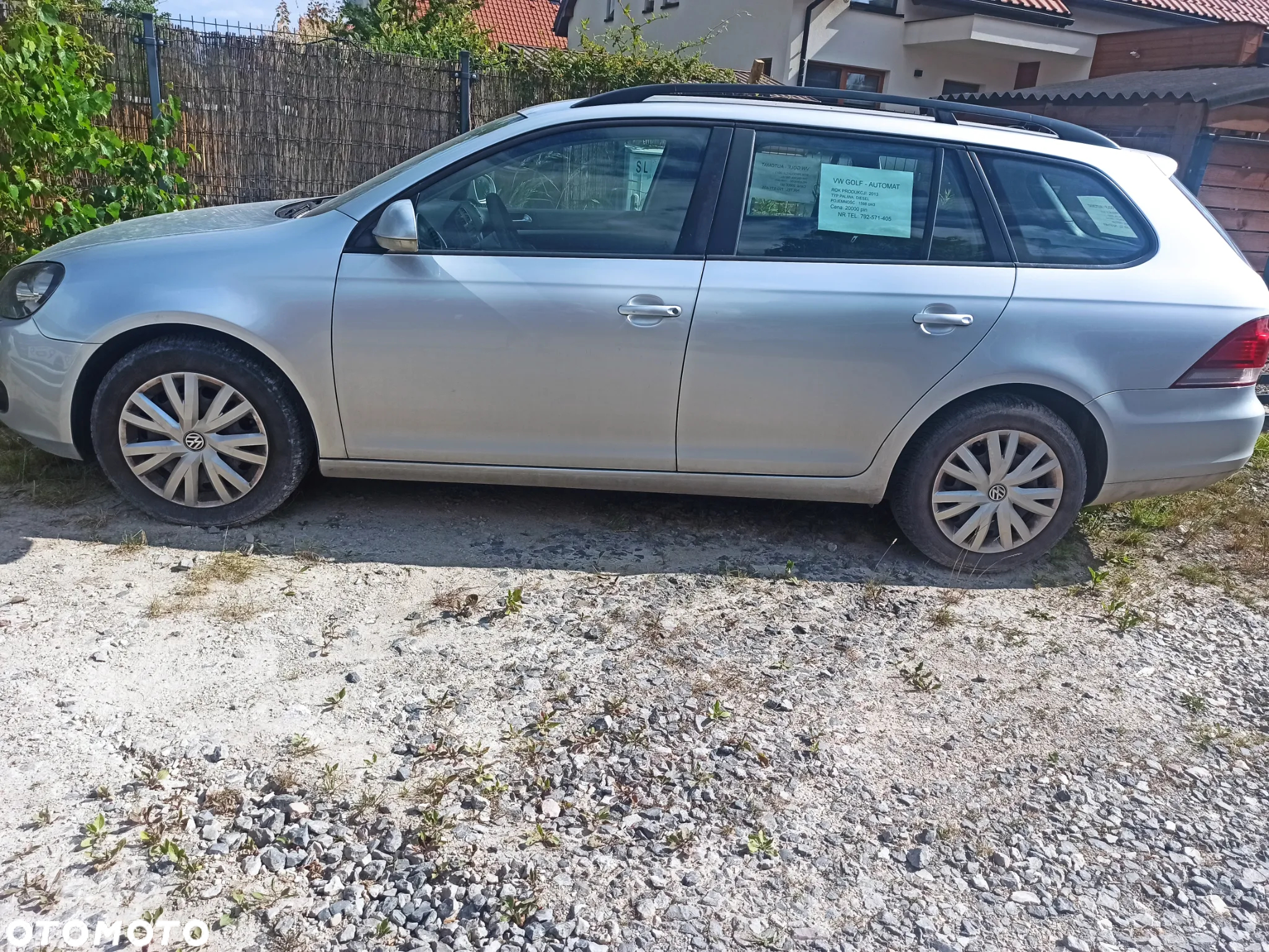 Volkswagen Golf VI 1.6 TDI Comfortline DSG - 2