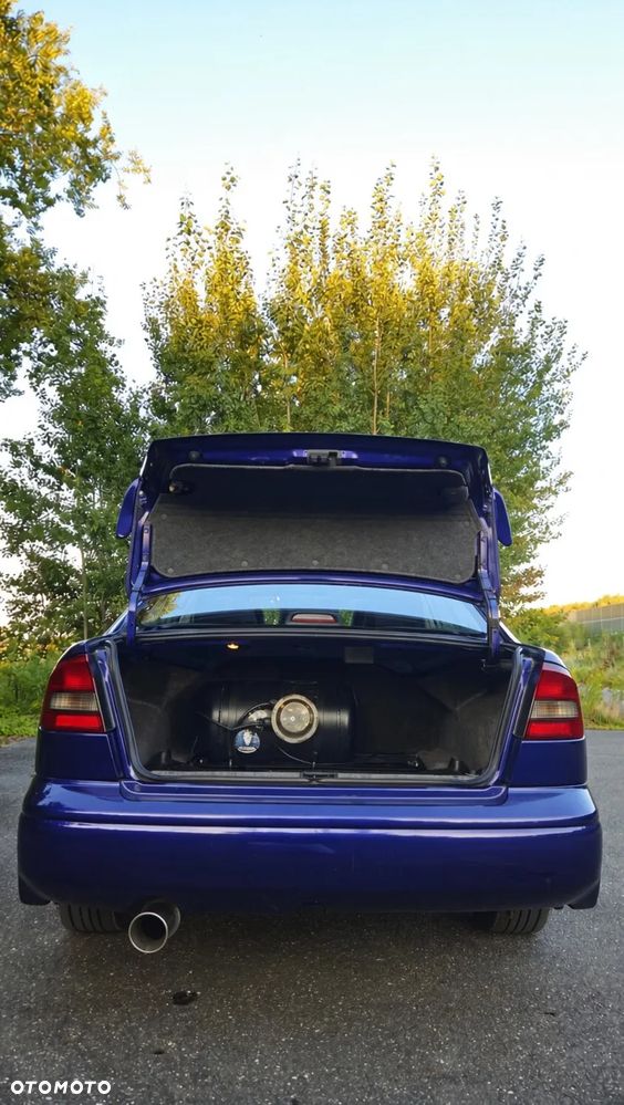 Subaru Legacy - 29