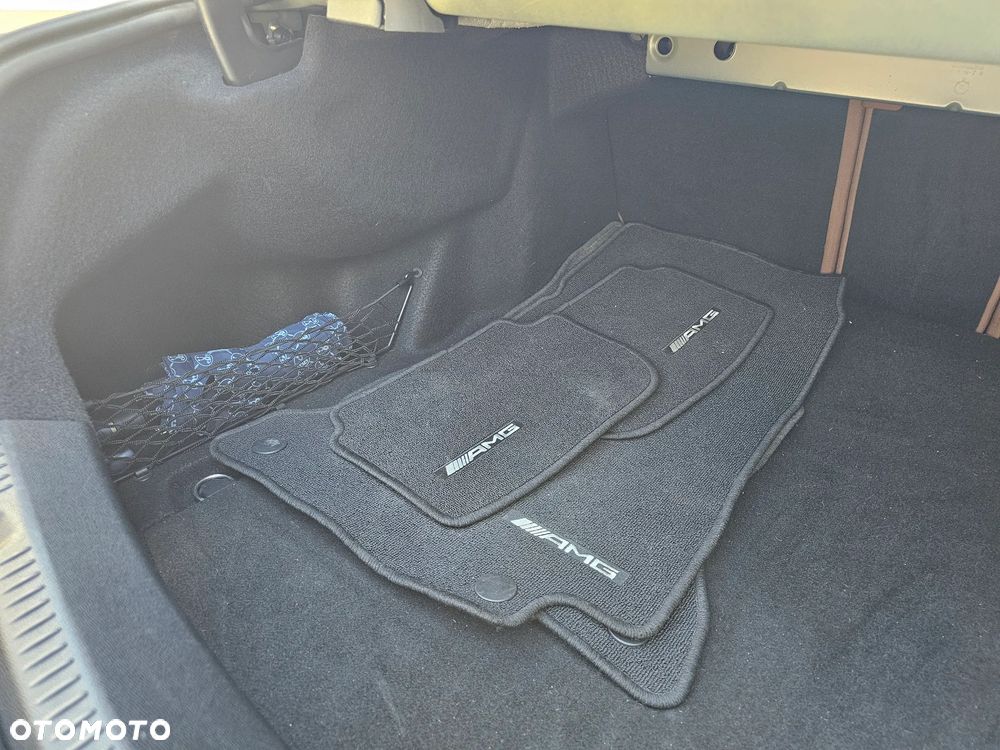 Mercedes-Benz Klasa E - 24