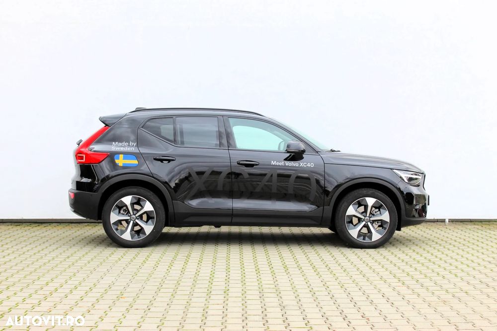 Volvo XC 40 B4 AT FWD MHEV Plus Dark - 7