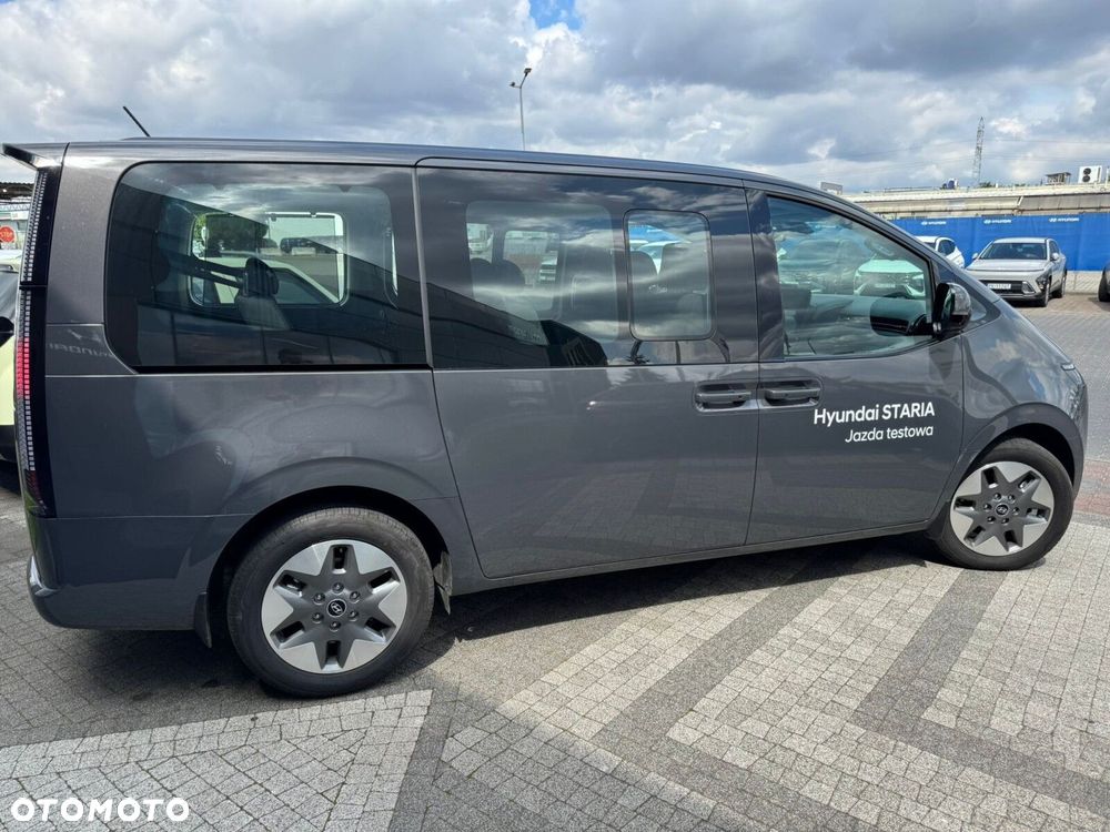 Hyundai Staria 1.6 T-GDI HEV Smart Business - 10