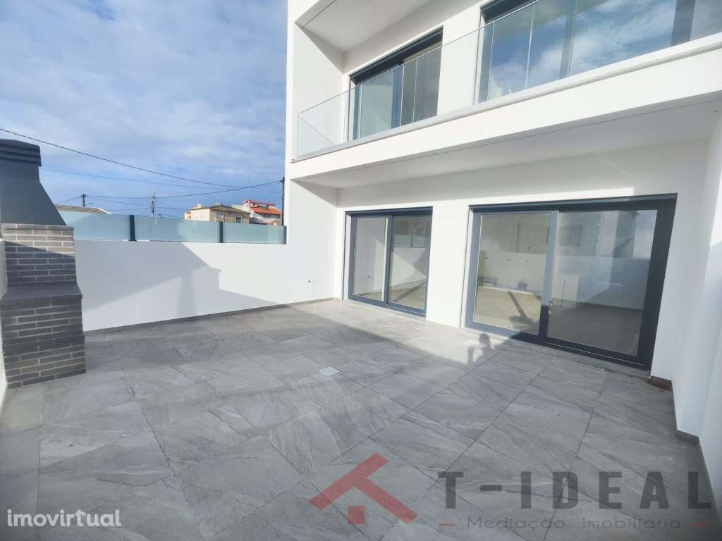 Moradia Moderna Perto da Praia - Grande imagem: 4/19