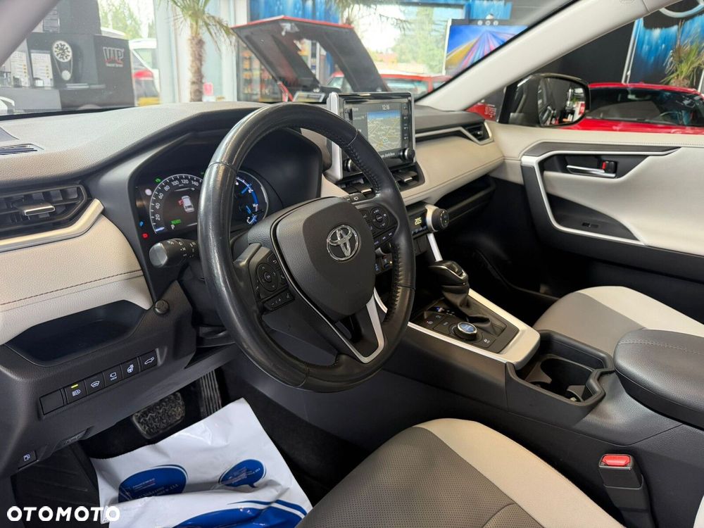 Toyota RAV4 - 17