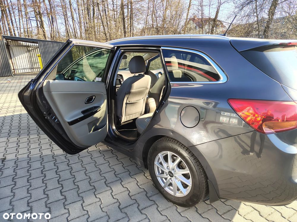 Kia Ceed 1.6 GDI Business Line - 7