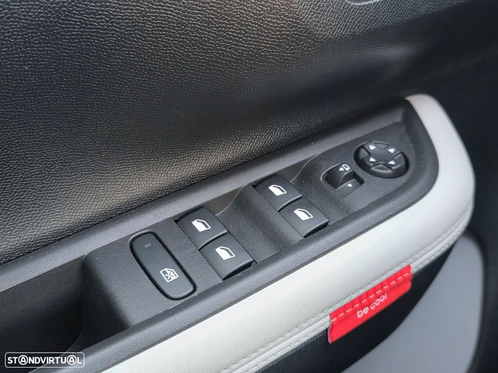 Citroën C3 1.2 Hybrid Max e-DSC6 - 19