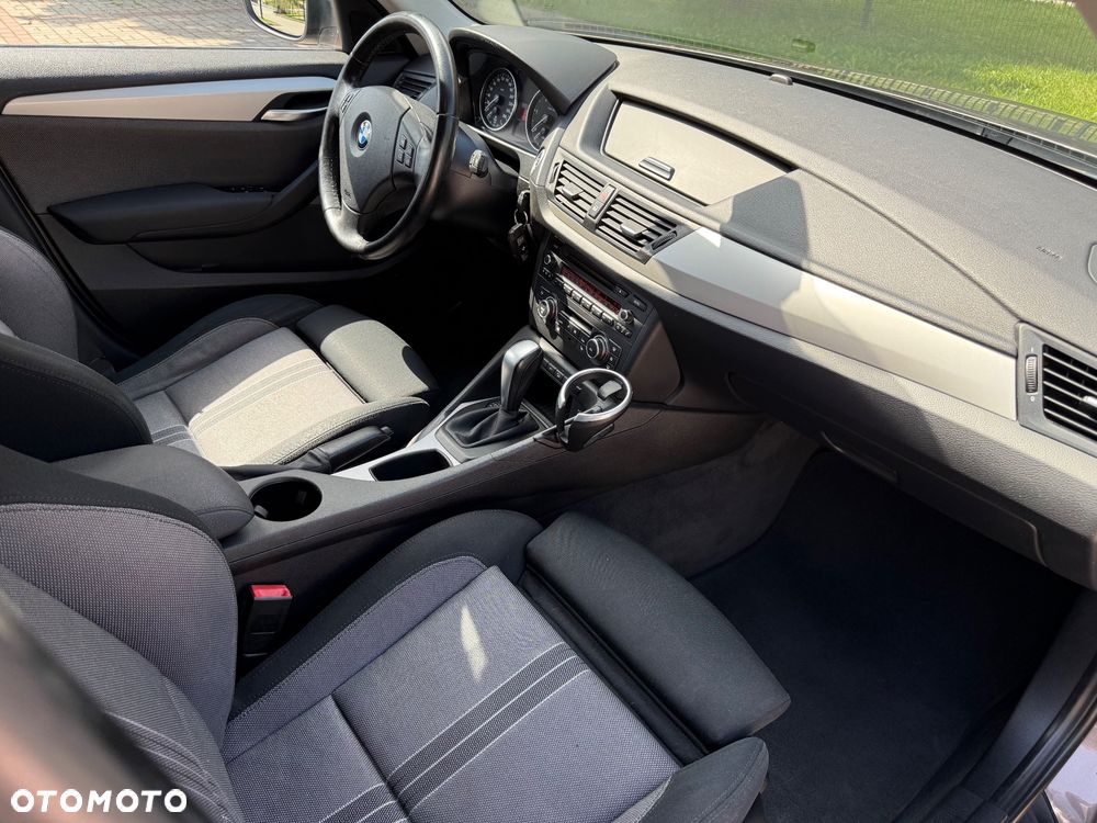 BMW X1 xDrive18d - 17