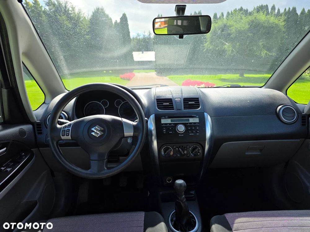 Suzuki SX4 1.5 Comfort - 11