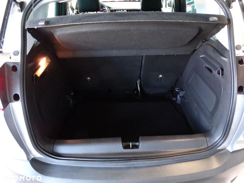 Opel Crossland X 1.2 T 120 Lat S&S - 33