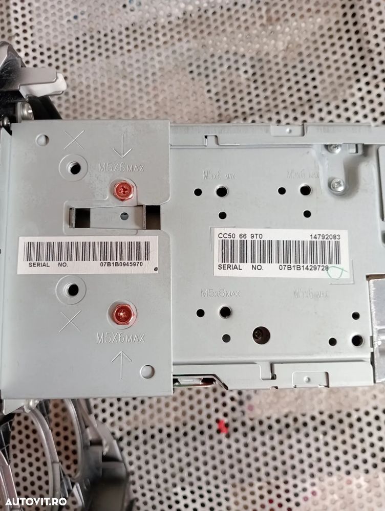 Radio Cd Original  Mazda 5  An 2005 -2006-2007-2008-2009-2010  Factura si Garantie  Dezmembrez - De - 4