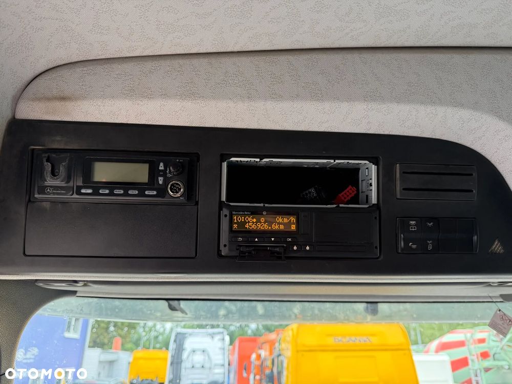 Mercedes-Benz AROCS 1851 4x4 EURO6 - 11