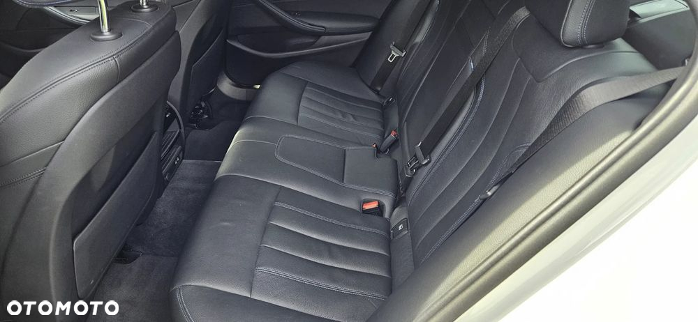 BMW Seria 5 - 16
