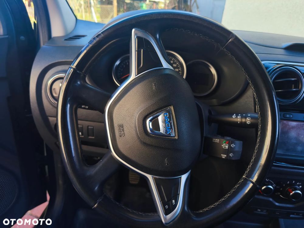 Dacia Lodgy 1.6 SCe Laureate S&S - 11
