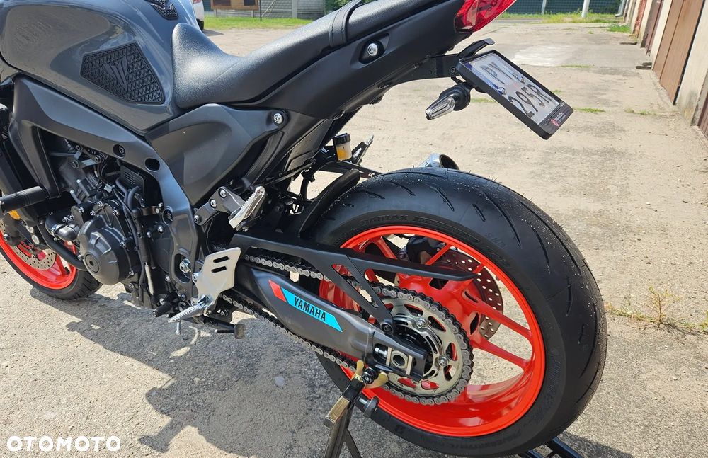 Yamaha MT - 7