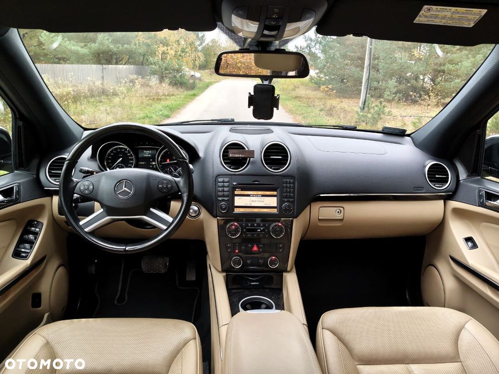 Mercedes-Benz GL 350 CDI BlueEff - 22