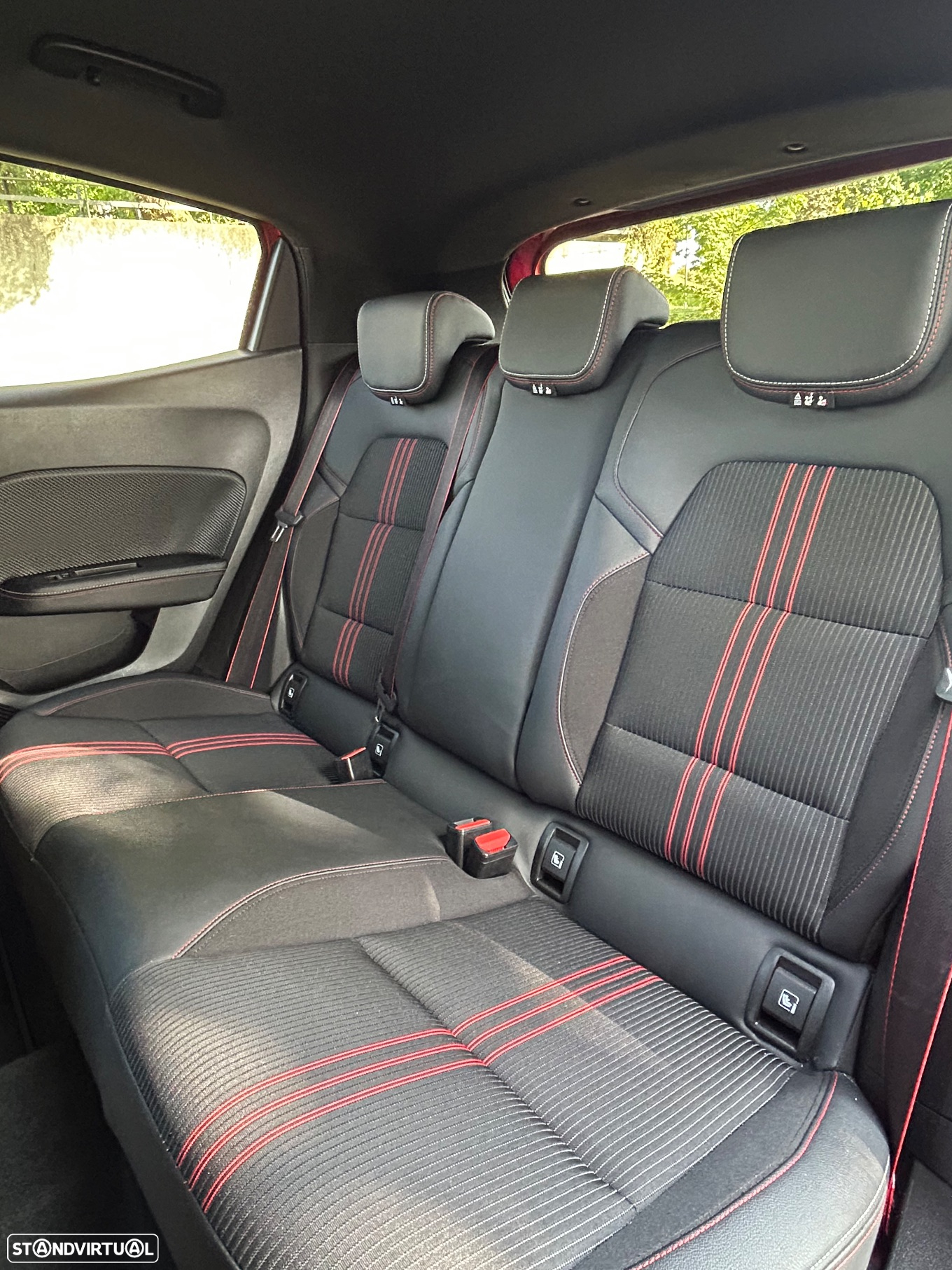 Renault Clio 1.0 TCe RS Line - 10