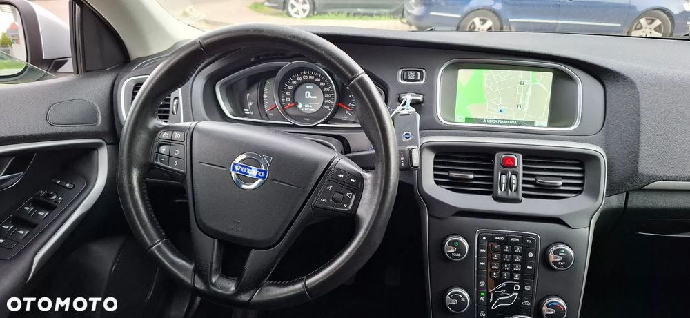 Volvo V40 D2 Geartronic Summum - 11