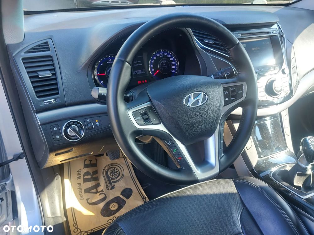 Hyundai i40 Kombi 1.7 CRDi Premium - 15