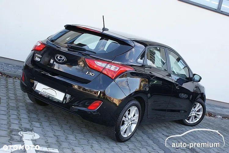 Hyundai i30 1.6 CRDI Fifa World Cup Edition - 37