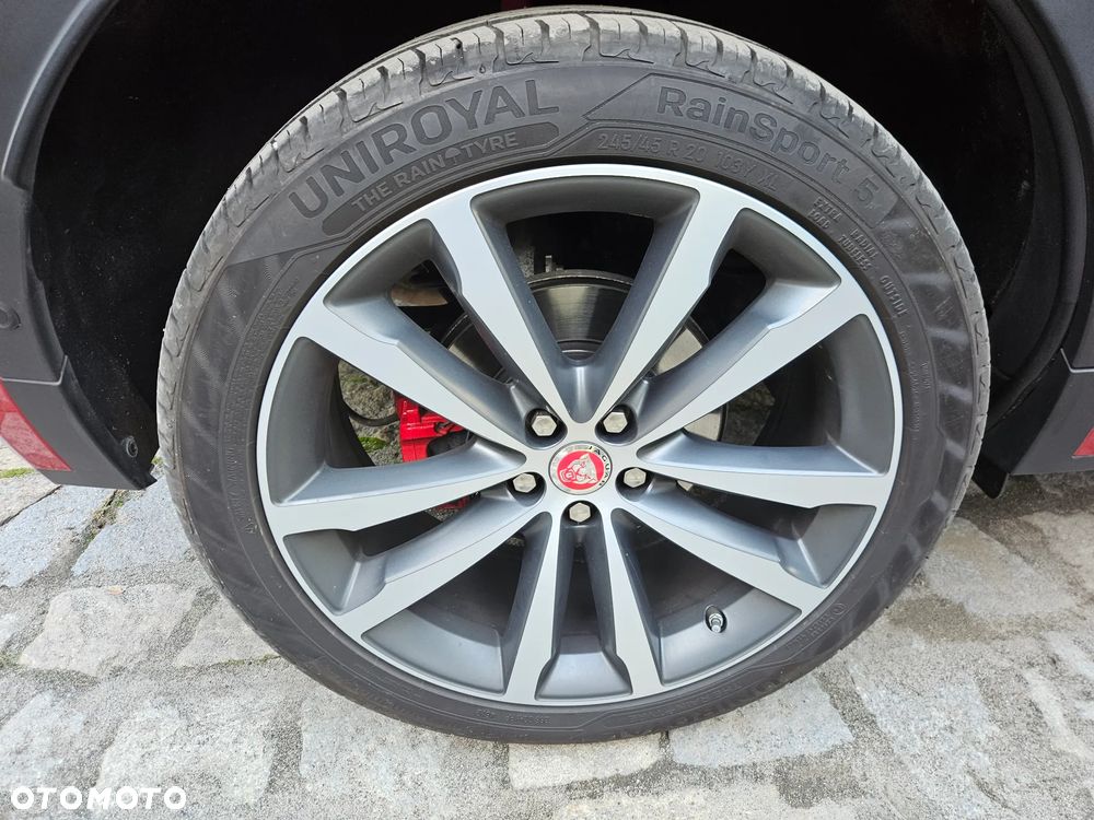 Jaguar E-Pace D240 AWD R-Dynamic SE - 35