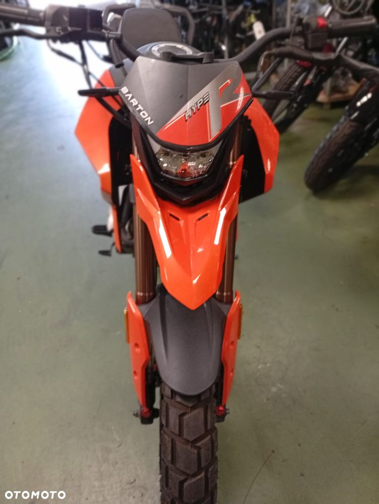 Barton Hyper - 2